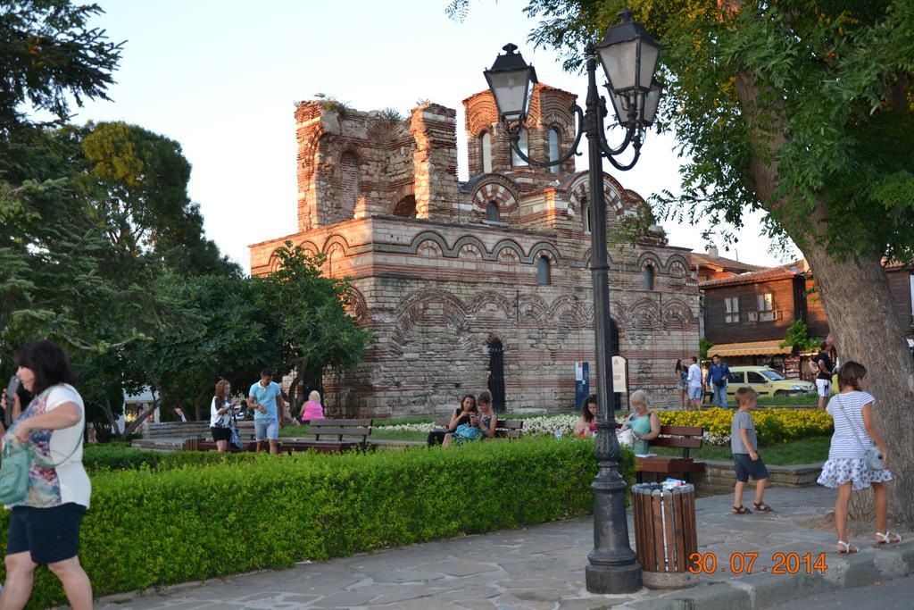 Nirvana Guest House Nesebar Exterior foto